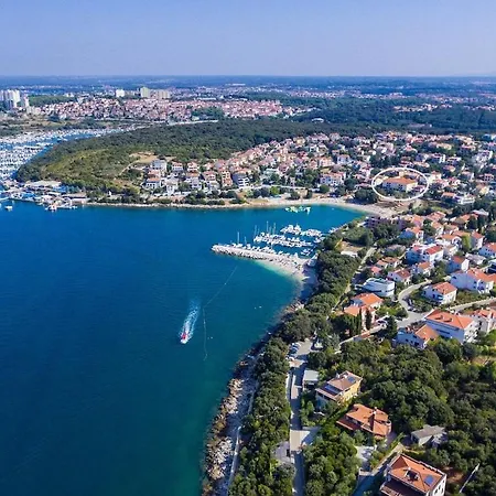 Beachfront K With Garden بيشكانا أوفالا